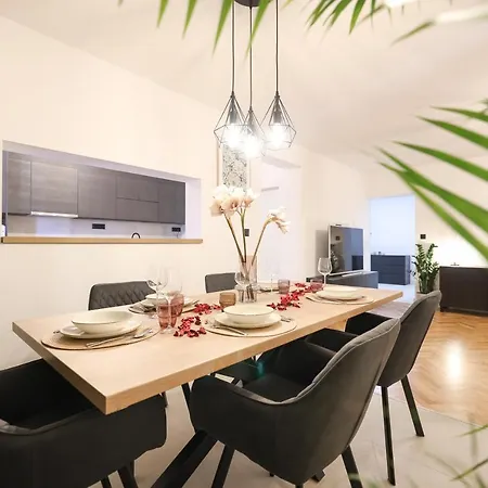 アパート Zenith Oasis ザダル